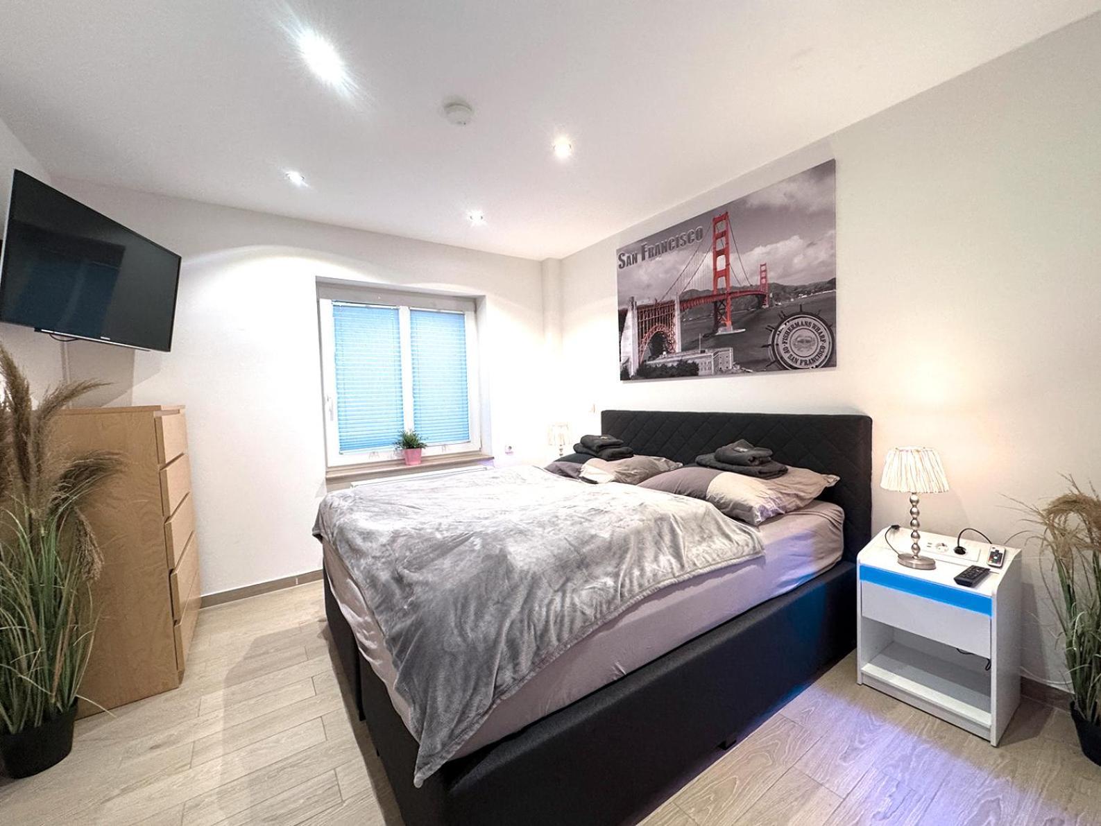 Ferienwohnungen Arp "2D" Mit Terrasse Und Parkplatz Itzehoe Exterior photo